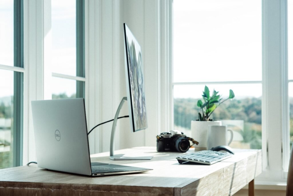 Productivity laptop workspace technology