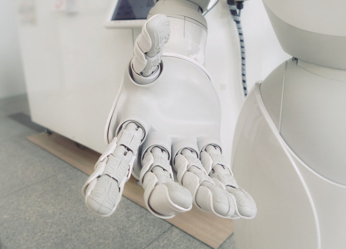 AI artificial intelligence showdown comparison