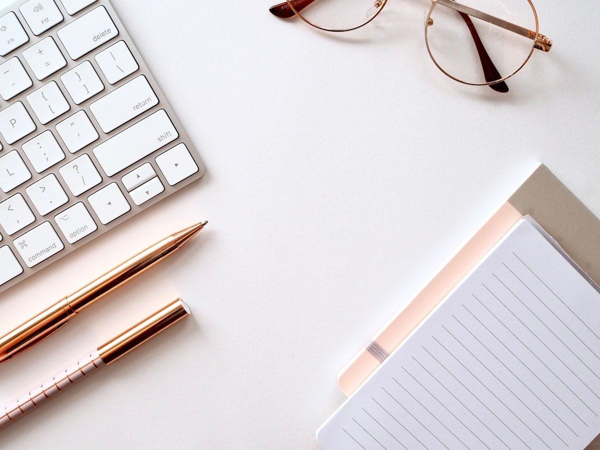 AI content creator writing technology